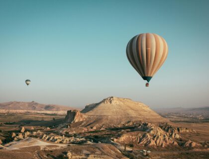 Mayıs ayında hafta sonu kaçamağı yapmak isteyenlere özel! Türkiye'den ve Avrupa'dan en keyifli tatil rotaları, etkinlikler ve bahar önerileri seni bekliyor.